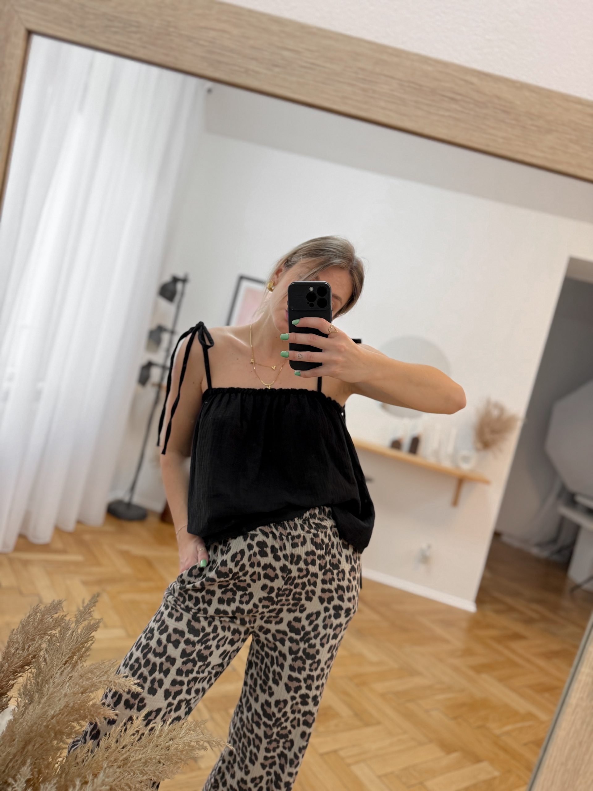 Mušelínový top BOHO - BLACK – Obrázok 2