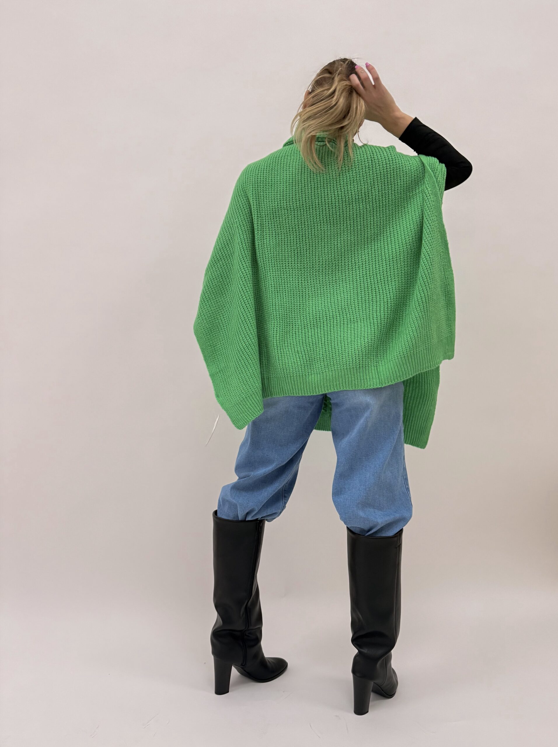 Pletené hrubé pončo LEA - GREEN – Obrázok 4