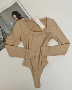 Priliehavé body s dlhým rukávom SKIN - NUDE